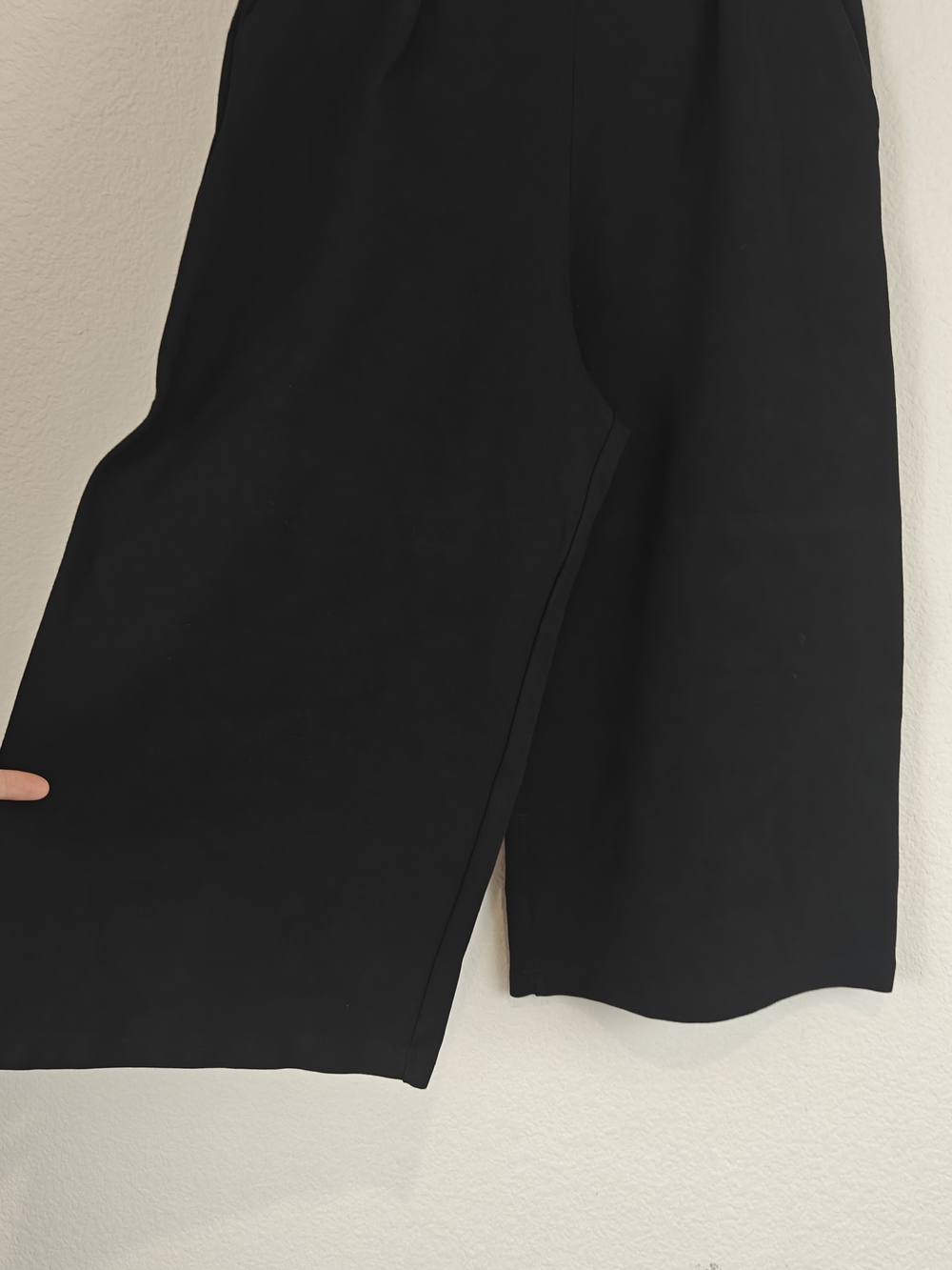 Diesel XS Ultra Wide Leg Cropped Pants Chic Flowy Culottes | Elastic Waist Black - Picture 4 of 16